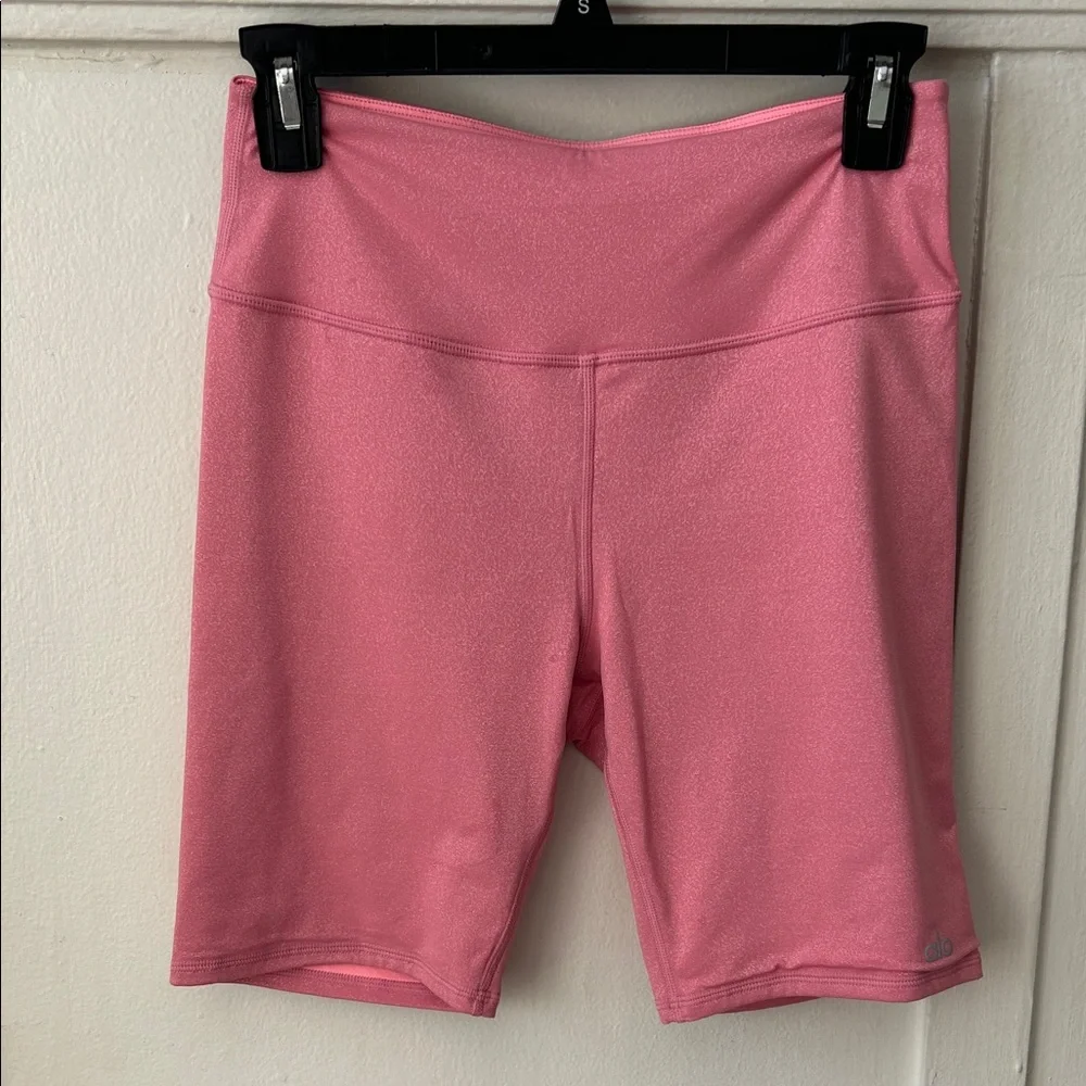Alo Yoga Women’s Bubblegum Pink Iridescent Biker Athletic Shorts Medium